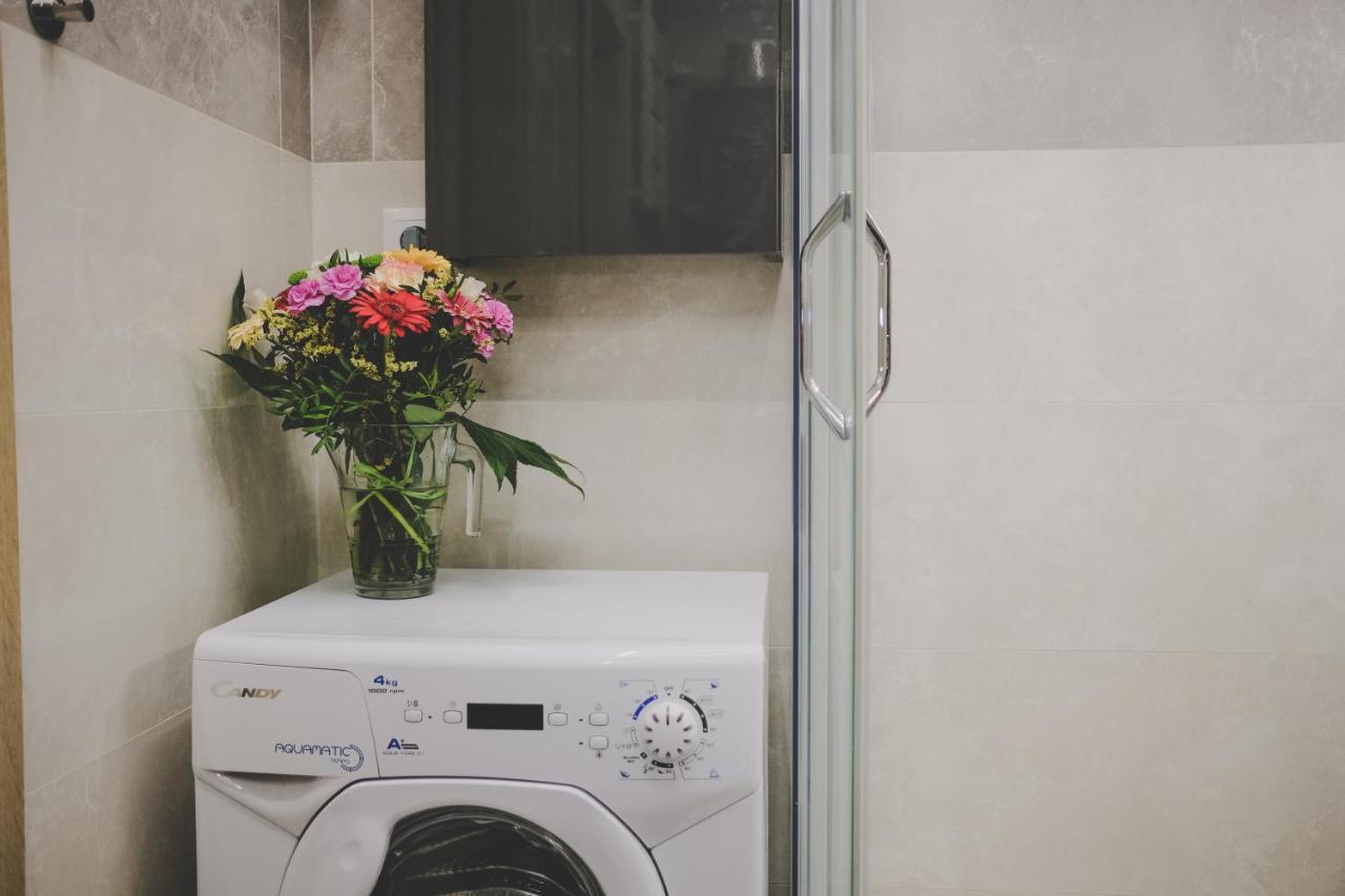 Apartament Gdynia Glowna Z Tarasem Apartment ภายนอก รูปภาพ